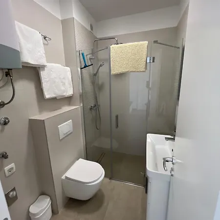 Wild Rose Apartment
